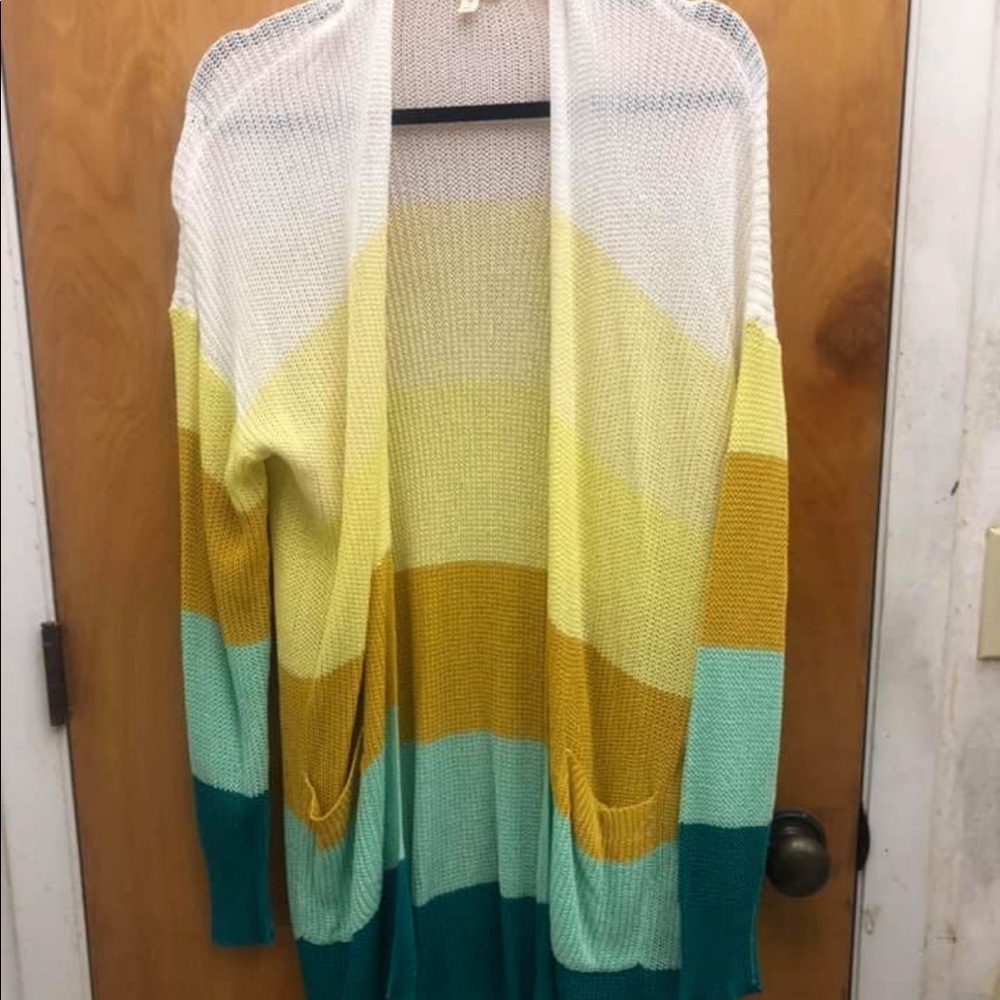 Color block cardi